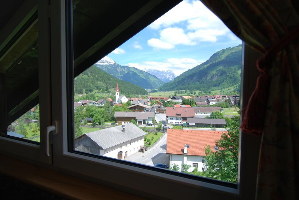 Ferienwohnung Pension Tirol 비클바흐 객실 사진